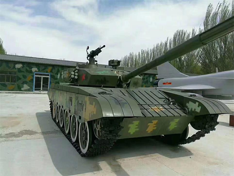 尖扎县坦克模型